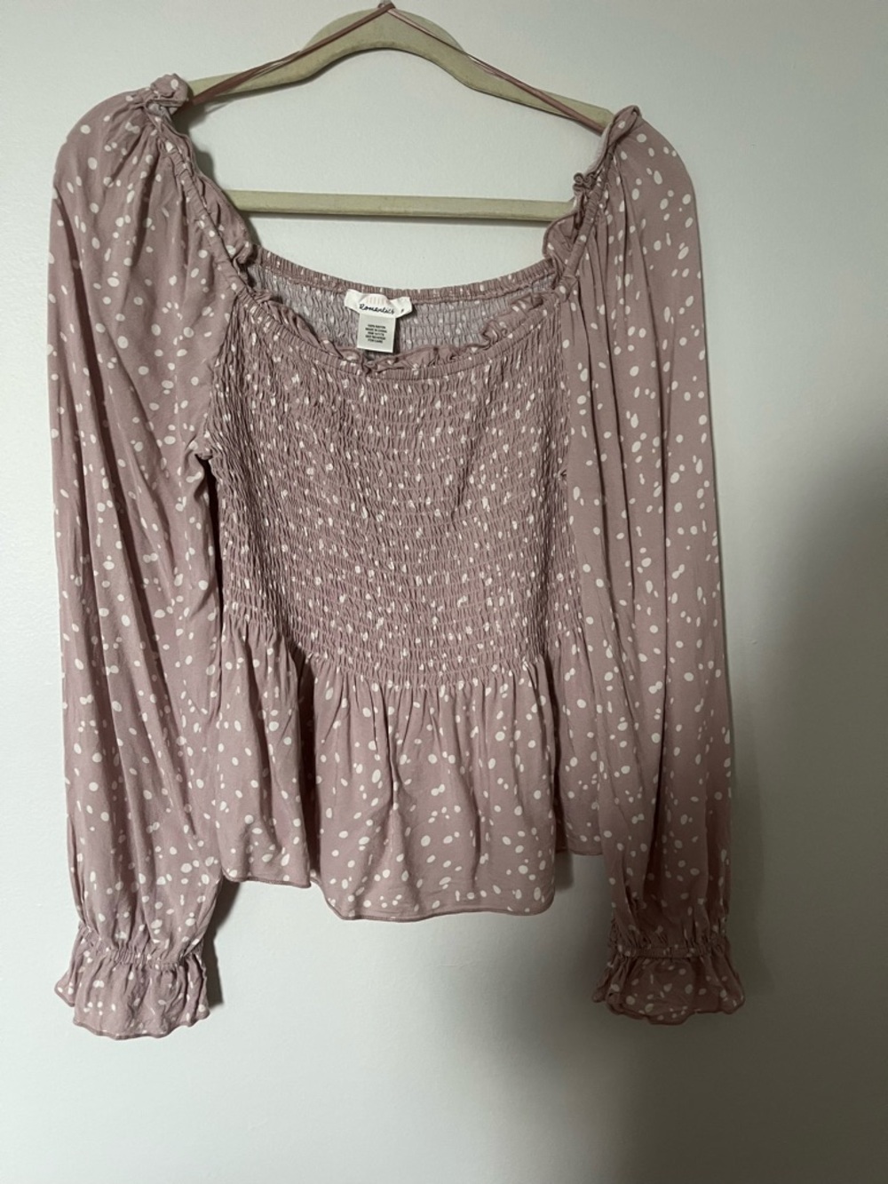 URBAN Romantics Dusty Mauve Polka Dot Smocked Off-Shoulder Top